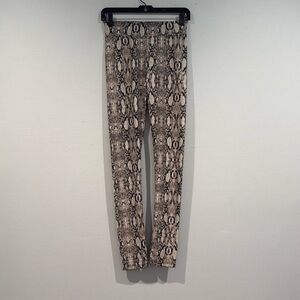 Last Tango Cream and Black Snakeskin Leggings - Size Small